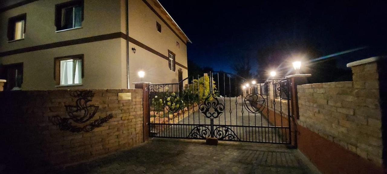 Villa Verteskacsa Vértesacsa المظهر الخارجي الصورة